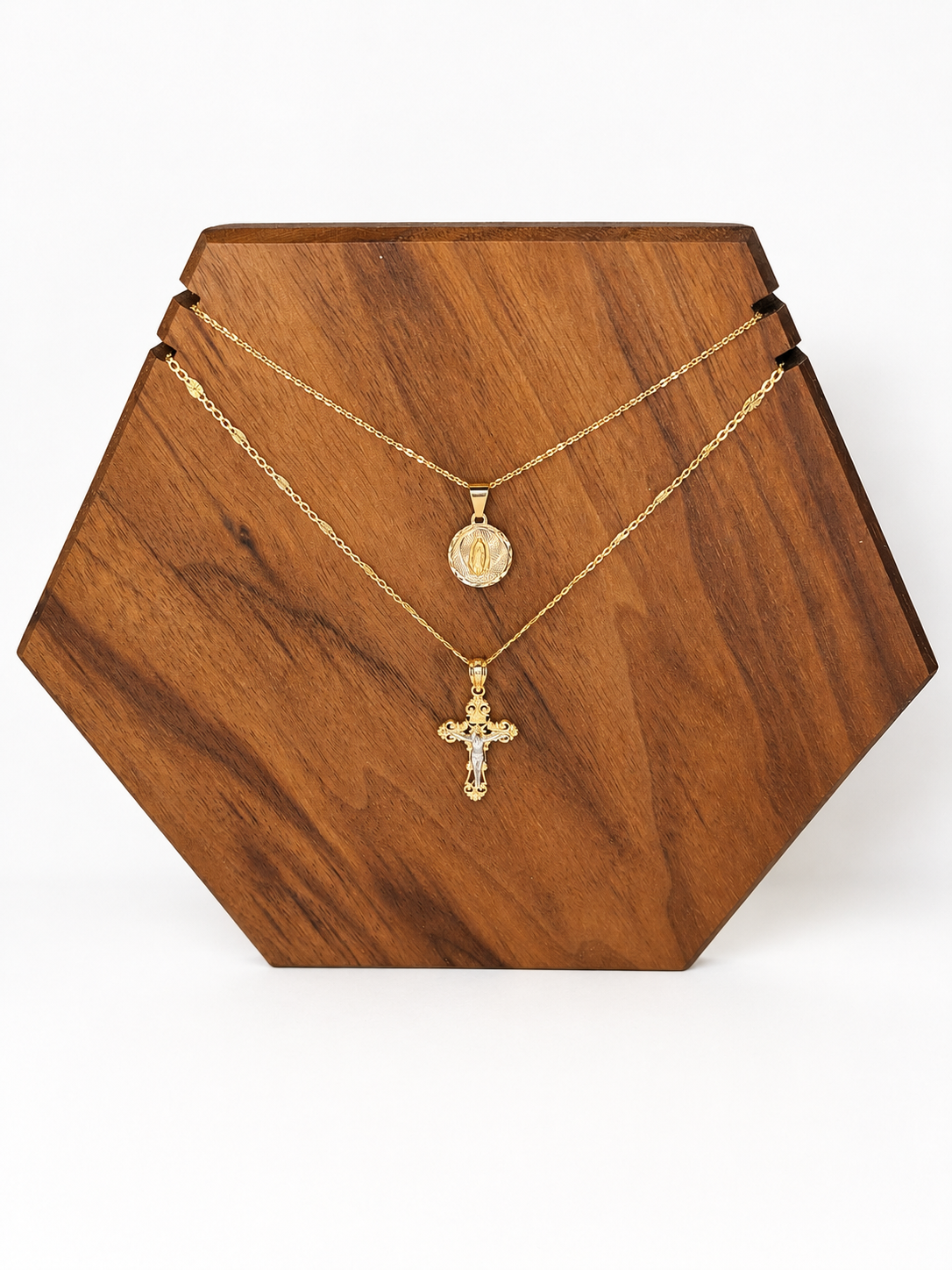 HERENCIA Ornate Crucifix Necklace